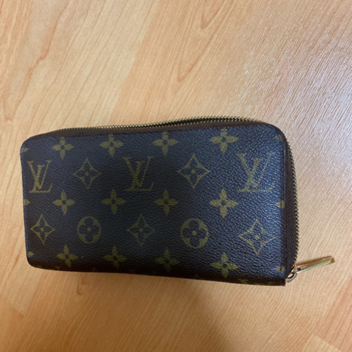 VUITTON ヴィトン　ジッピー　長財布