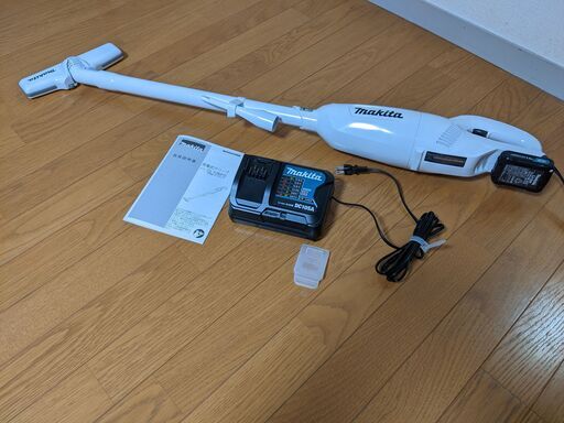 【美品】マキタ 充電式クリーナ CL106FDSHW makita 掃除機