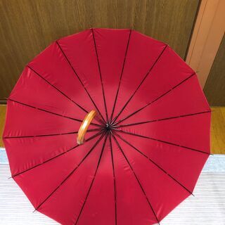 新規入荷しました　16本骨　和傘　ジャンプで開きます　各色3本ずつあります　　 16 umbrella bones Japanese umbrella that opens with a jump There are 2 for each color, 3 remainingの画像