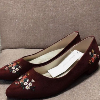 【お取引き決定】新品✴︎mare mare 花柄刺繍　フェイクス...