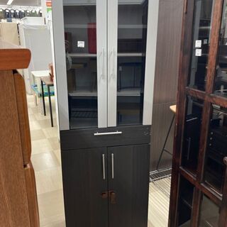 2枚扉　食器棚　カップボード