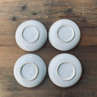 美しいお品物◇ 印判皿 花文様 4枚 陶磁器　レトロ　小皿 骨董 アンティークの画像