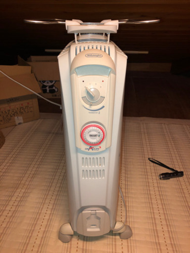 トップハンガー付き　オイルヒーター　デロンギ　ドラゴン3