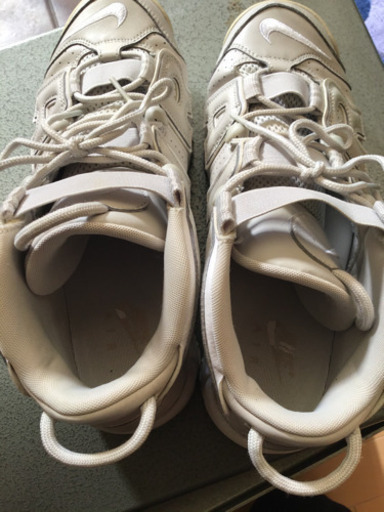 ナイキ　モアアップテンポ　27.5cm