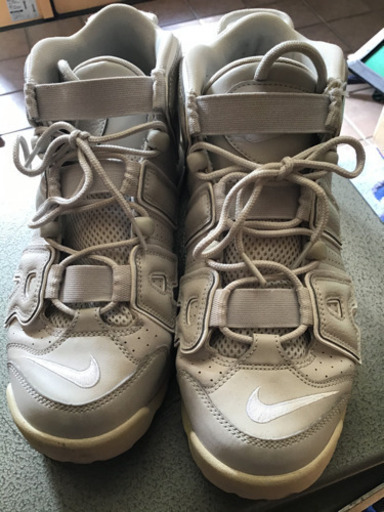 ナイキ　モアアップテンポ　27.5cm