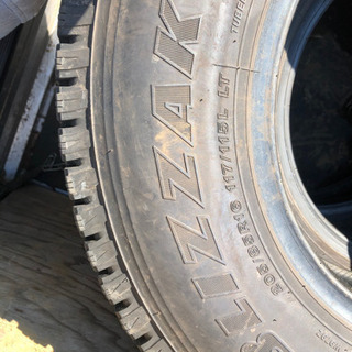 205/85R16 4本セット　ブリジストン　ブリザック　スタッドレス　ランクル　サーフ  ジムニー  ナロー等に！ 205/85R16 4本セット ブリジストン ブリザック スタッドレス ランクル