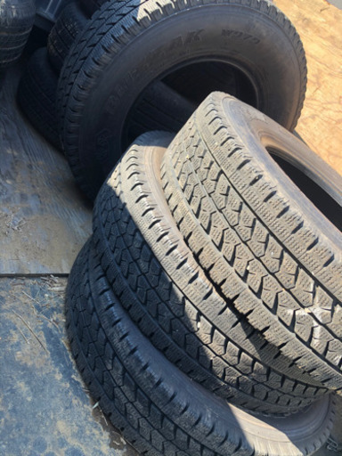 205/85R16 4本セット　ブリジストン　ブリザック　スタッドレス　ランクル　サーフ  ジムニー  ナロー等に！