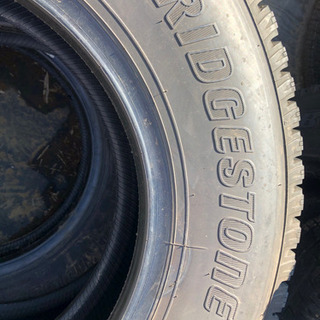 205/85R16 4本セット ブリジストン ブリザック スタッドレス ランクル