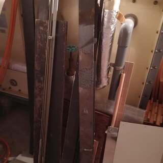 【本日15時まで限定で差し上げます】　端材や古い床材の画像