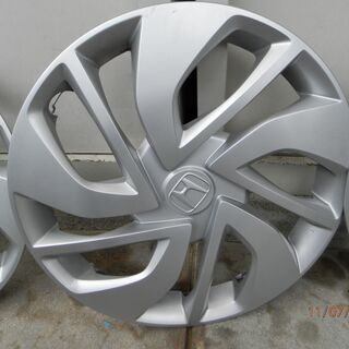 ホンダホイールキャップ１５インチ4枚の画像