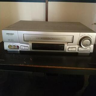 VHSビデオデッキ