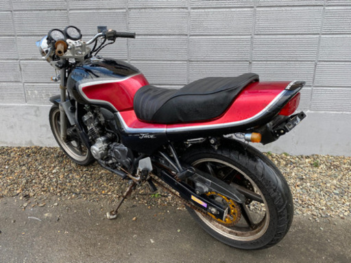 ☆ジェイド250.MC23型☆現状売買につき、メンテナンスしてから乗ってくださいね！CBXカラー？人気の4気筒バイク(^^)