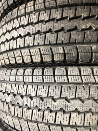 195/80R15週末特価4本セット❣️ハイエース　キャラーバン等に