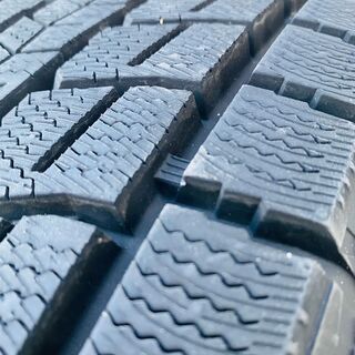 スタッドレスタイヤ　ホイール付き　ほぼ新品　215/65R16　4本の画像