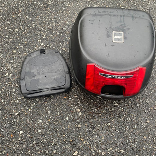 リアボックス　原付　小型