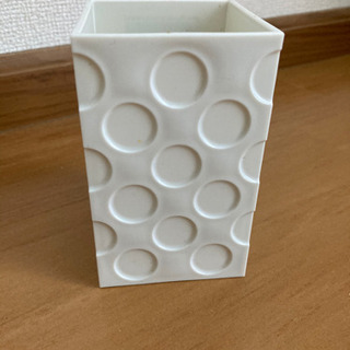 タオルかけ、小物入れの画像