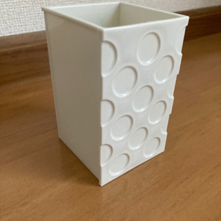 タオルかけ、小物入れの画像