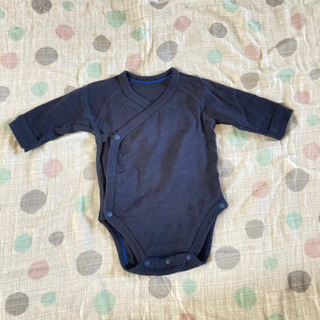 ユニクロ　長袖ボディスーツ　新生児60肌着の画像