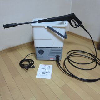 【2～3回使用、美品!!】 アイリスオオヤマ製タンク式高圧洗浄機...