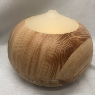 木目調のオシャレなライト付ミスト加湿器をお安くお譲りいたします。