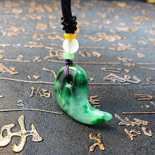 福袋 ネックレス 勾玉 本翡翠 氷ヒスイ 緑色 誕生日プレゼント 縁起物 鑑別書有