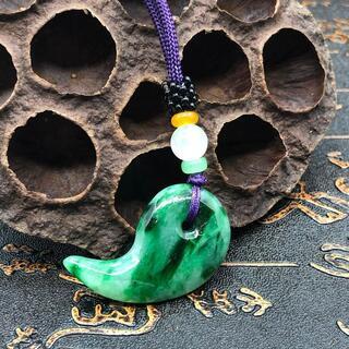 福袋 ネックレス 勾玉 本翡翠 氷ヒスイ 緑色 誕生日プレゼント 縁起物