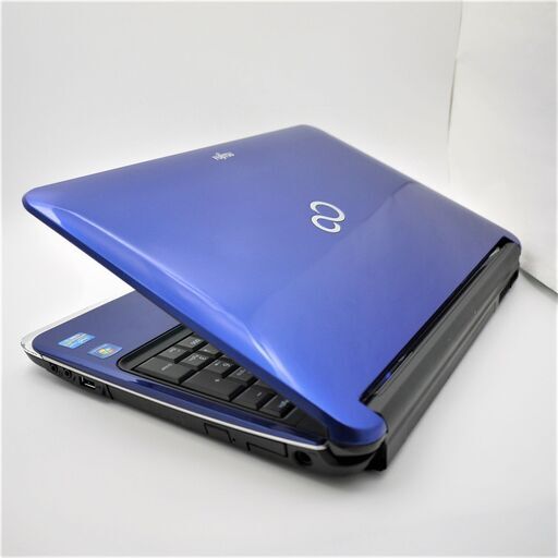 Corei7 メモリ8GB SSD240GB 富士通 ノートパソコン 