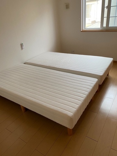 脚、取り外し可能シングルベッド２個