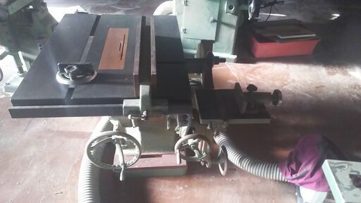 木工機械  伴 バン　S-16  傾斜盤　ほぞ取付きです　　モーター　家具製造　大工さんなどにどうぞ