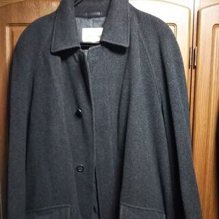 これからの時期、コート探している方！