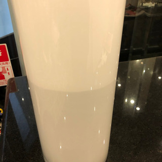 ガラス製の花瓶の画像