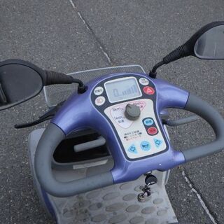 クボタ Kubota. 電動カートセニアカー　ラクロード　の画像