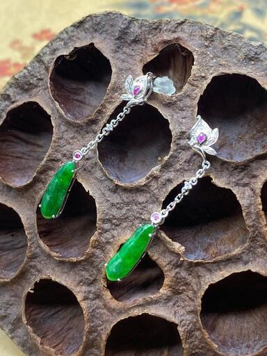 ピアス 枝豆 本翡翠 氷ヒスイ 緑色 光沢感 縁起物 誕生日プレゼント 鑑別書有3