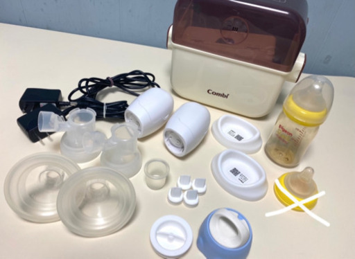 電動搾乳器2つ、哺乳瓶保存用キャップ、電子レンジ消毒