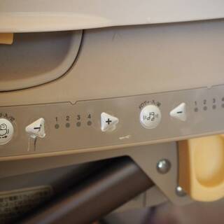 【値下】Combi/コンビ ロワイヤル　オートスウィング　電動ラック 　ハイローチェア★訳ありの画像