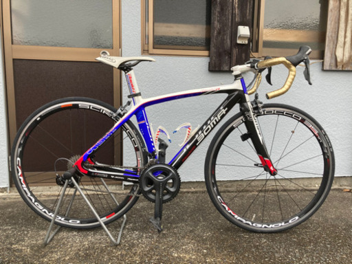 ロードバイク　フルカーボン