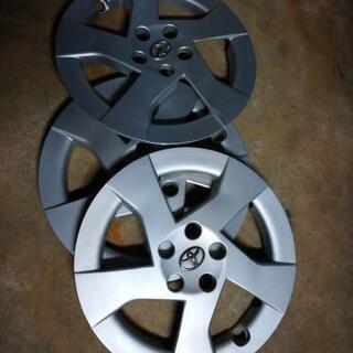 プリウス３０純正ホイール、スタッドレス売ります　タイヤ３分山　ナット２０本付　８０００円の画像