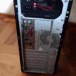 デスクトップパソコン　モニター無しの画像