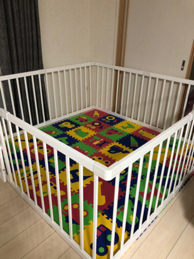 木製のベビーサークル売ります。