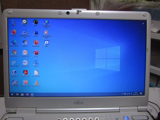【訳あり品】富士通 FM-V　AH700/AN  Core i5  M450 デュアルコアCPU、15.6型液晶、Windows10  64bit、HDD 500GB、メモリ4 GB、無線・有線LAN、HDMI、DVD・CD、MS Office365(ver2016)インストール済。