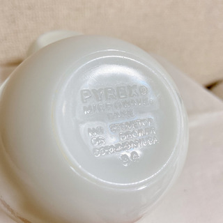 OLD PYREX ゴールデンバタフライ ミルクグラス　カップ3pの画像