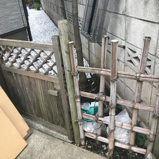 木の門扉