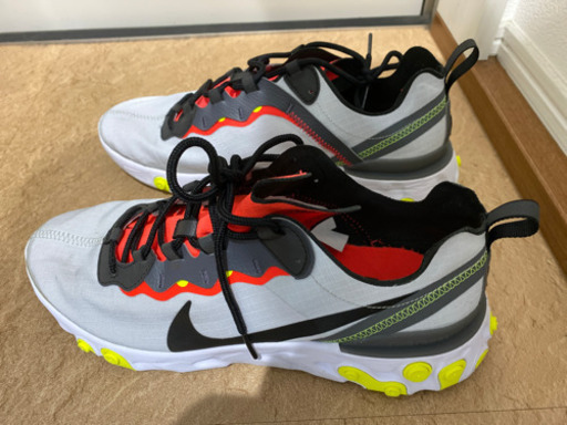 NIKE スニーカー　27.5㎝