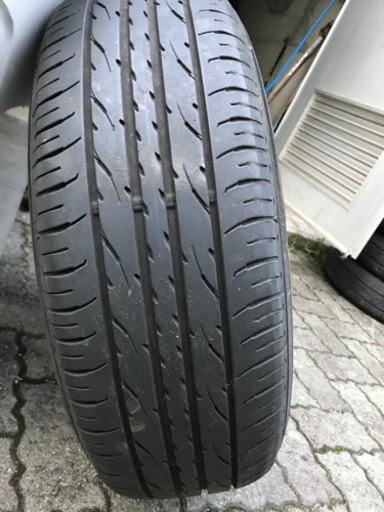 タイヤ　205／65／r15