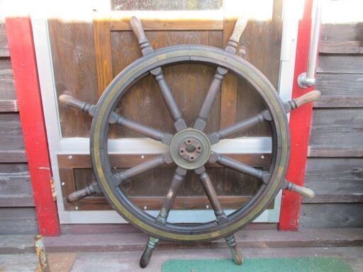 ヴィンテージな船のラット・舵 木製  直径約103㎝／インテリア・レトロ