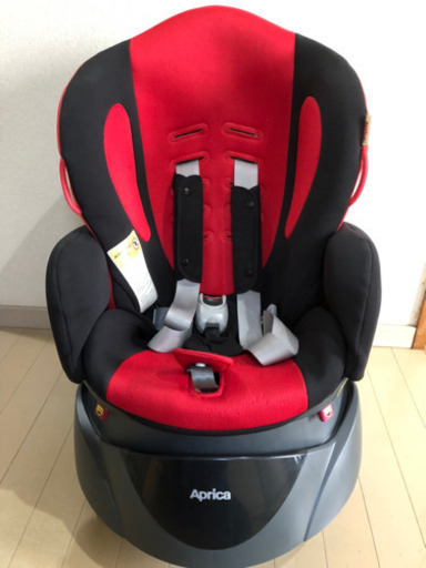 アップリカ チャイルドシート　売ります