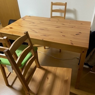 IKEAのダイニングセット