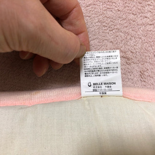 厚めのラグマットの画像