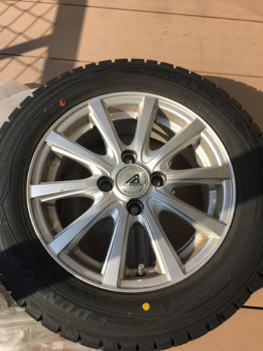 スタッドレスタイヤ、ホイール付き　4本セット