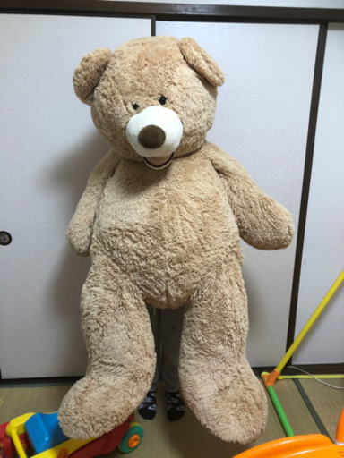コストコの大きなクマのぬいぐるみ